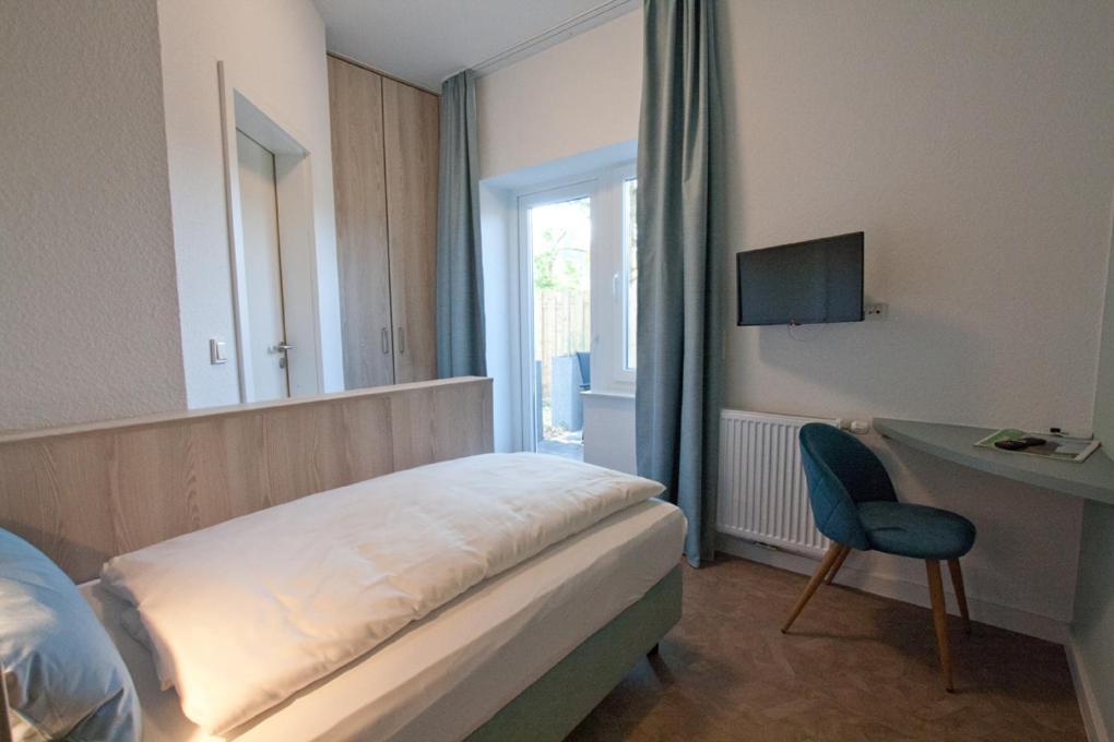 Hotel Garni Goldener Anker Греетзиел Екстериор снимка